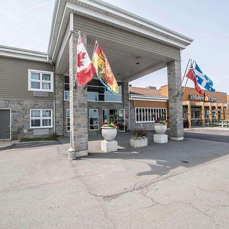 Econo Lodge Inn & Suites Montmagny Buitenkant foto